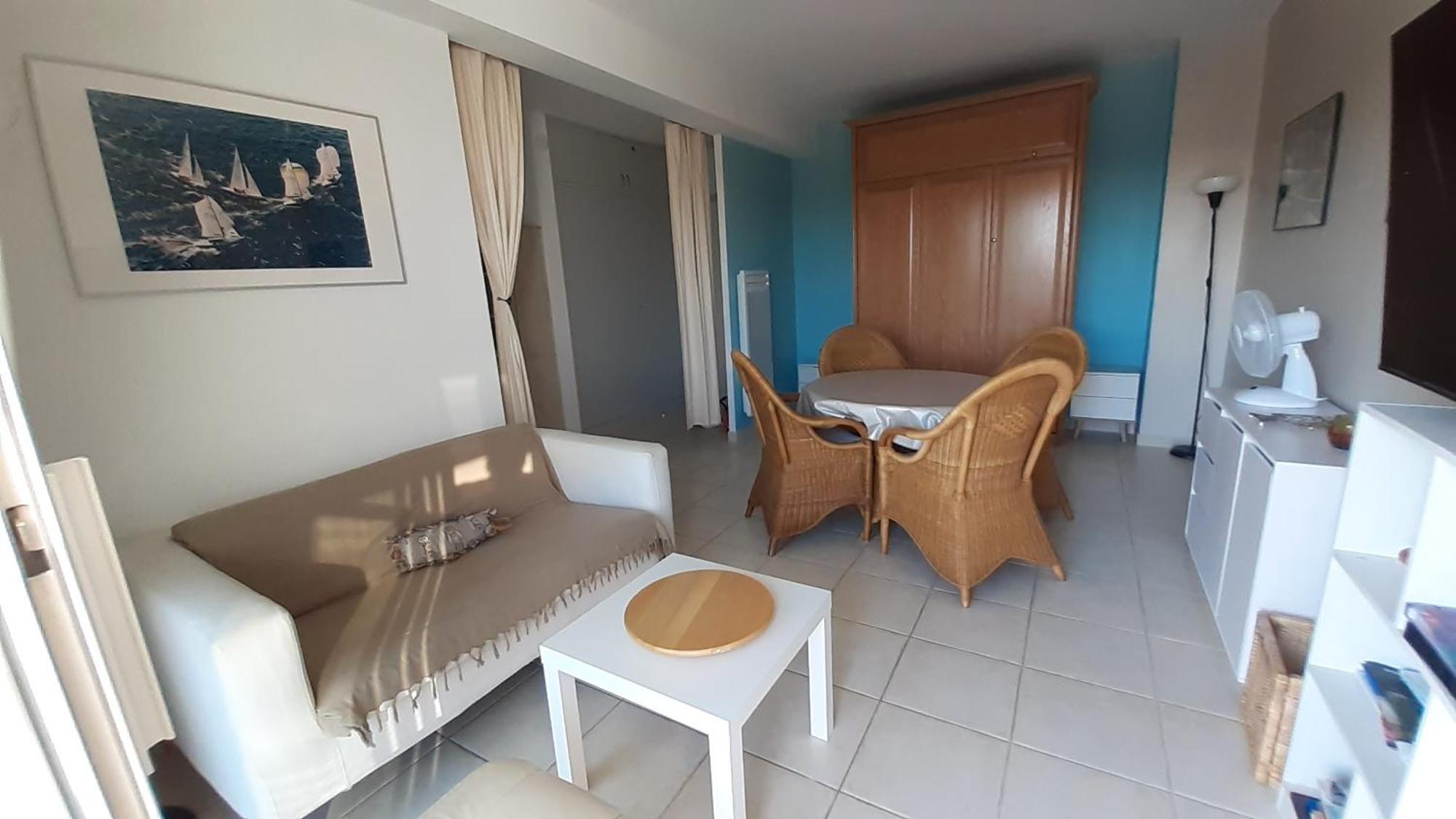 50 M2 - Le Port, Appartement Hyères